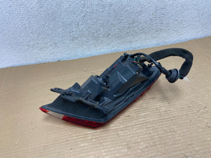 2015 2016 2017 Chrysler 200 Sedan Right Passenger Side Tail Light AG8974 DW4