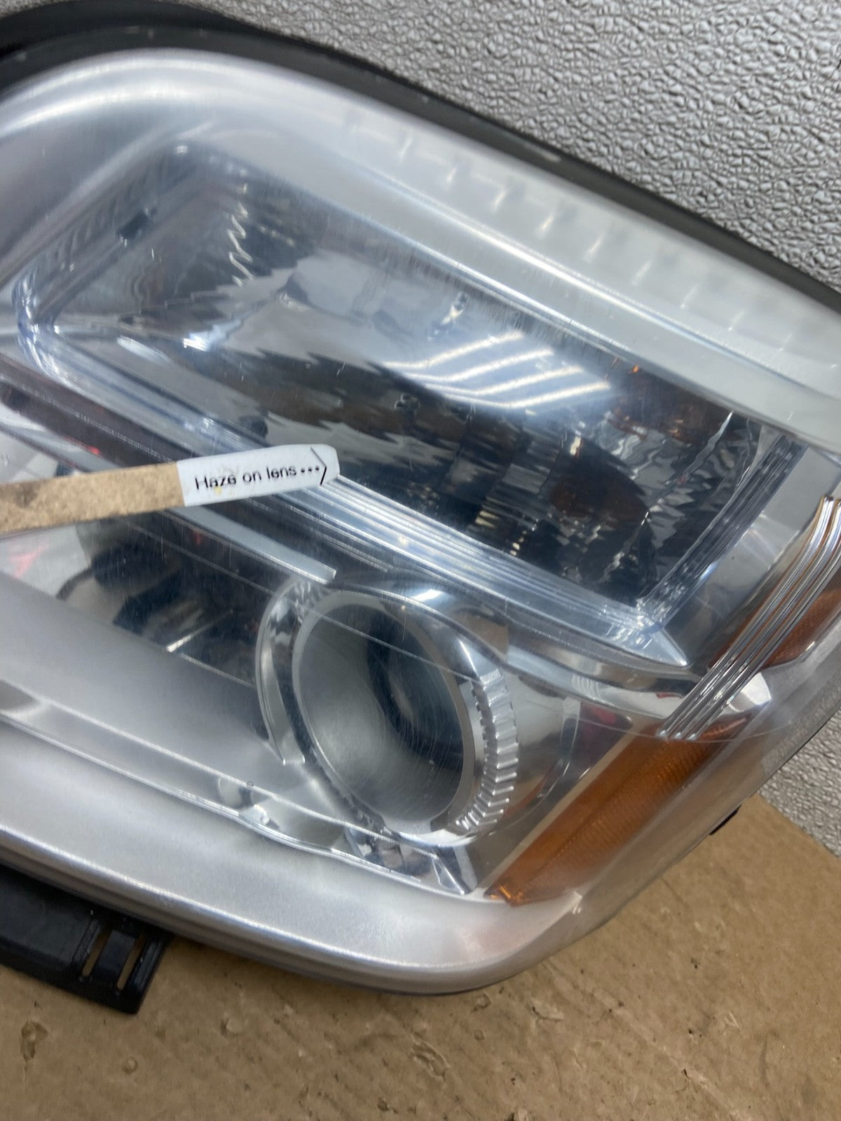 2010 to 2015 GMC Terrain Halogen Left Driver Lh Side Headlight AB4593 DW4