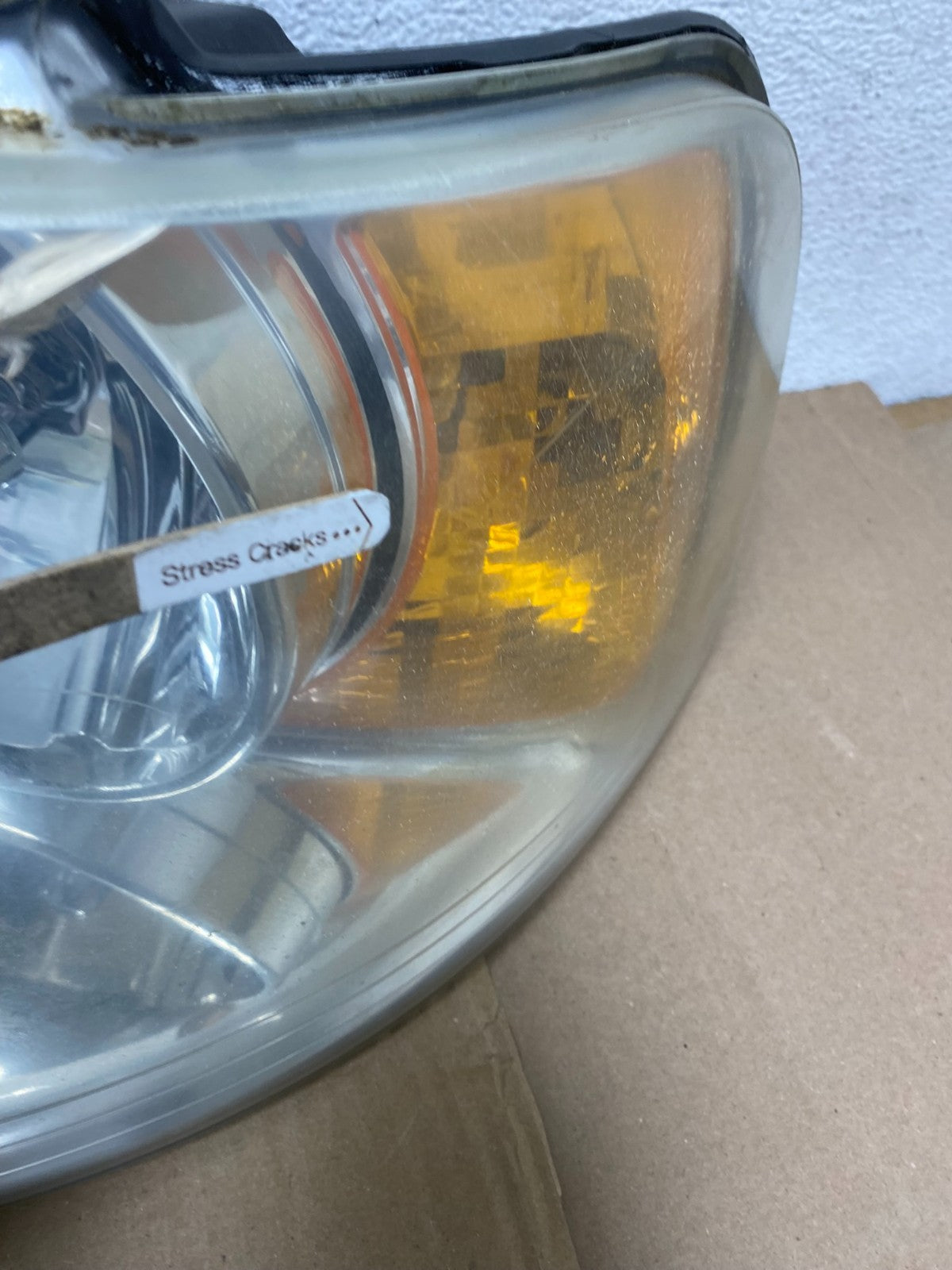 2003 - 2006 Ford Expedition Left+Right Side Headlights Halogen AI1148 DW6