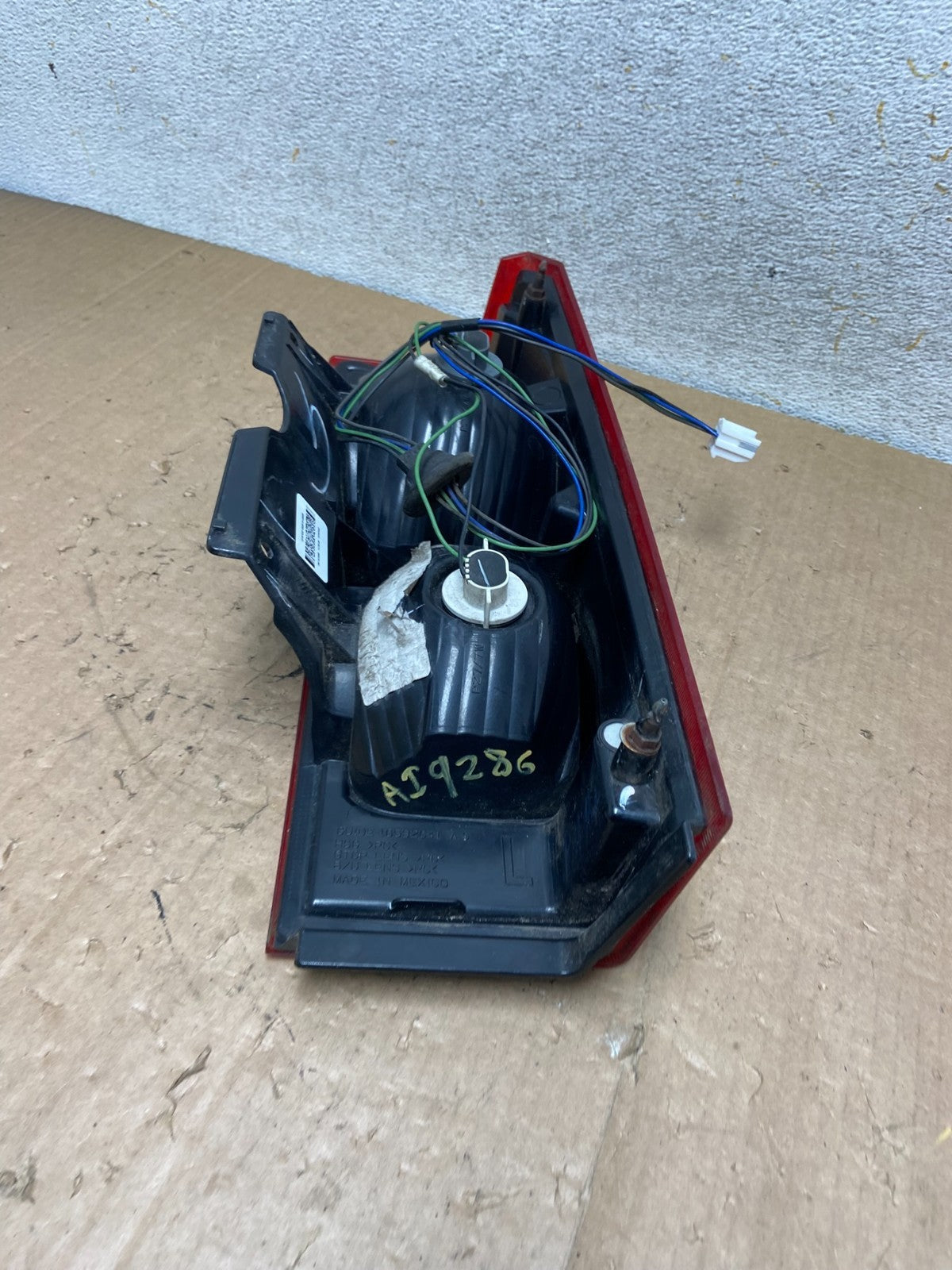 2006 to 2008 Hummer H3 Left Driver LH Side Tail Light AI9286 LK6