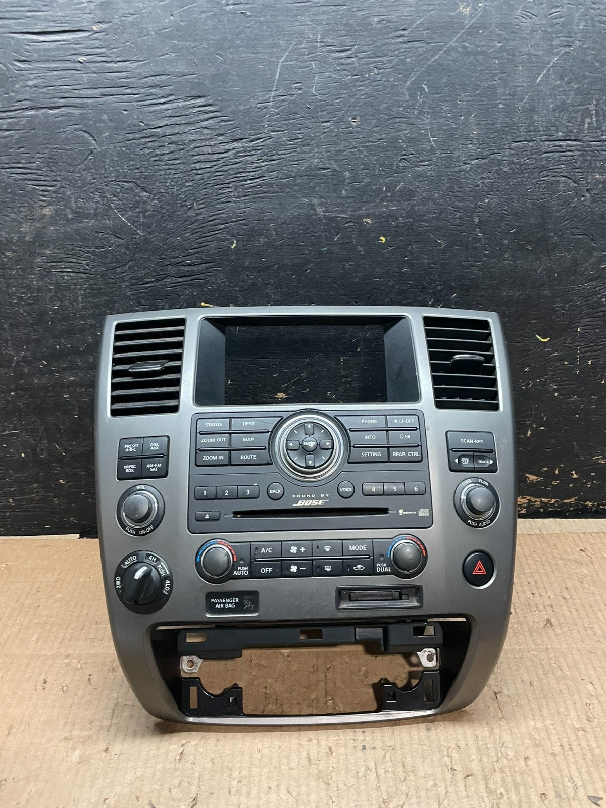 2008 to 2012 Nissan Armada Bose Radio CD Player A/C Climate Control Y6422 DG0
