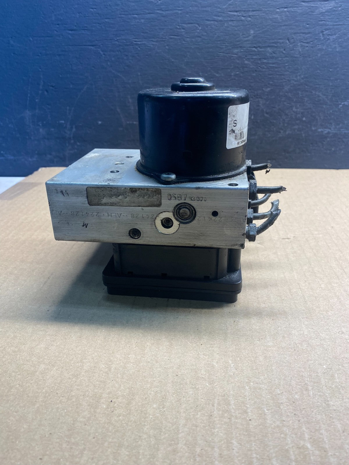 2002-2005 Mercedes W203 C230 CLK500 ABS Anti Lock Brake Pump Module ac8985 DG5