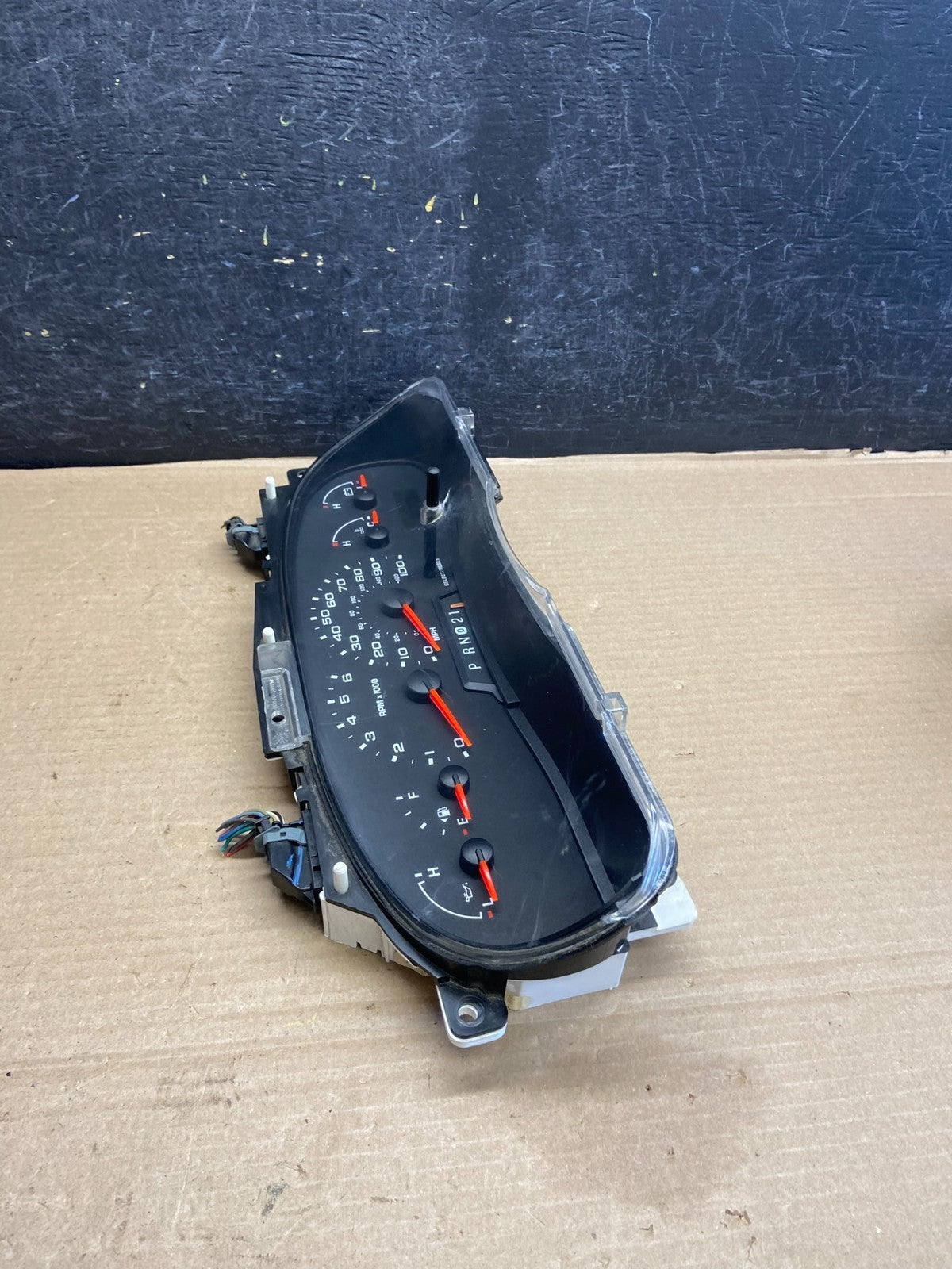 2004 to 2008 Ford E150 E250 Gauge Speedometer Cluster ah1475 DG1