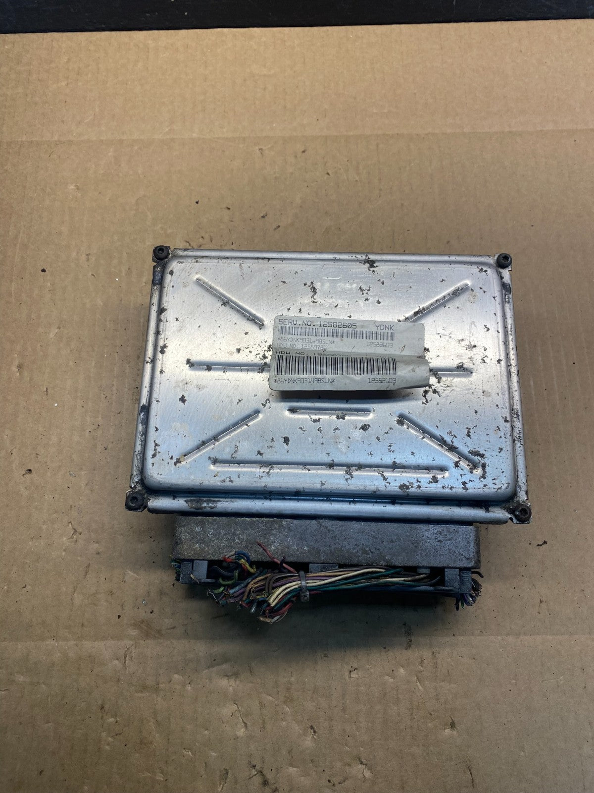 2003 - 2006 Cadillac Escalade Engine Control Module ECM ECU AG9542 DW0