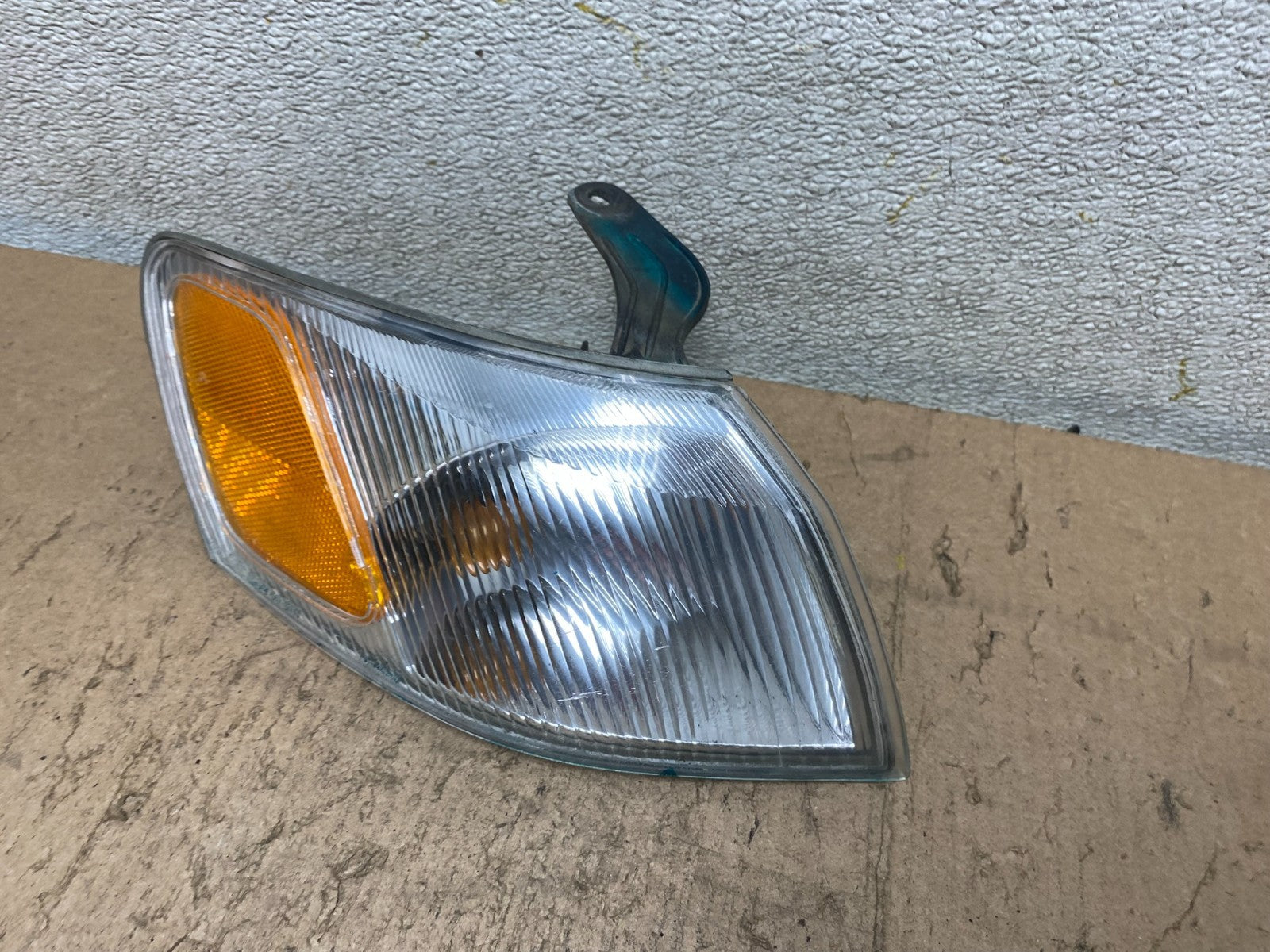 1997 1998 1999 Toyota Camry Right Passenger RH Turn Signal S5317 DW1