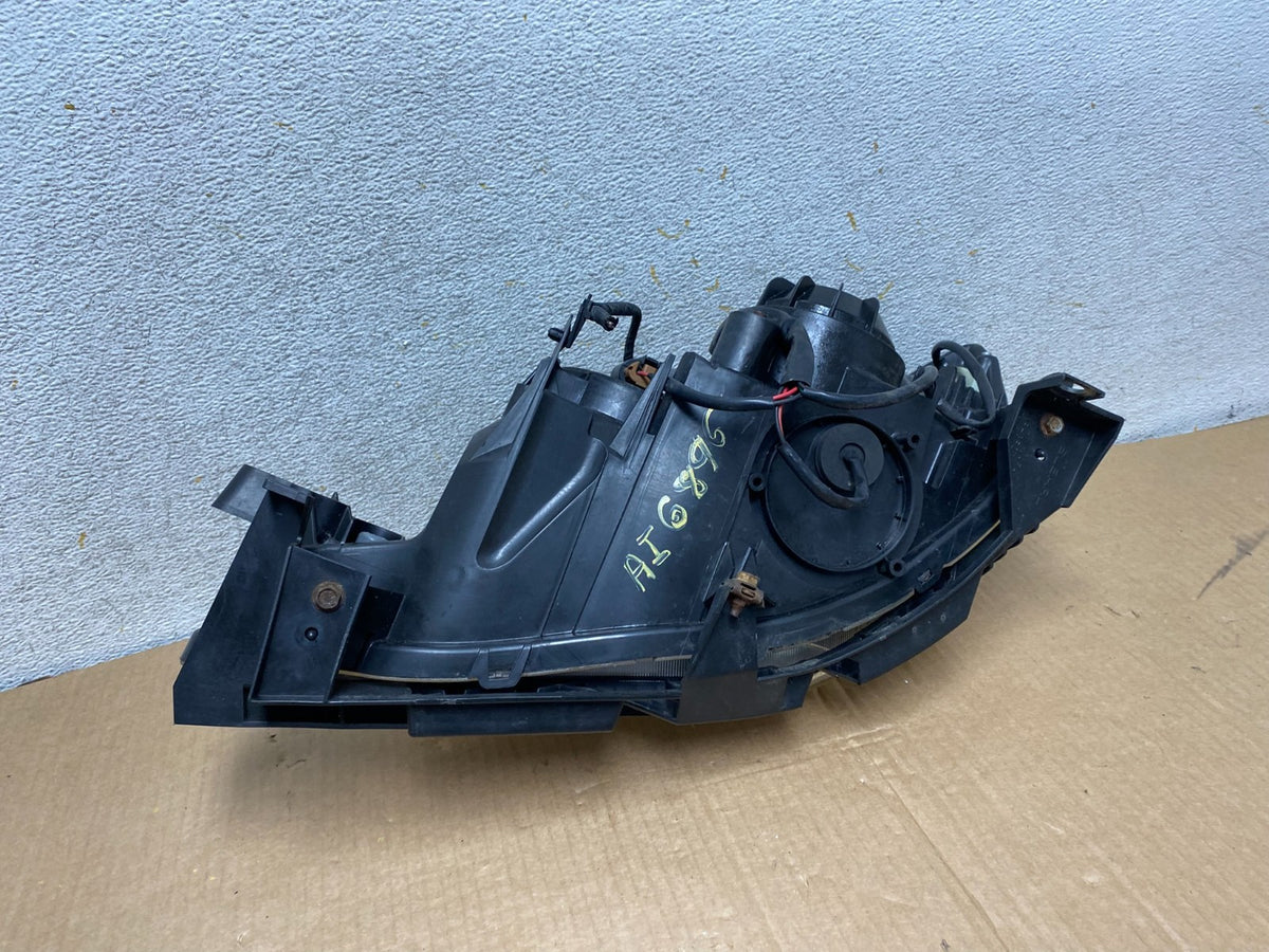 2008 to 2011 Subaru Impreza Right Passenger Side Halogen Headlight AI6896 DW8
