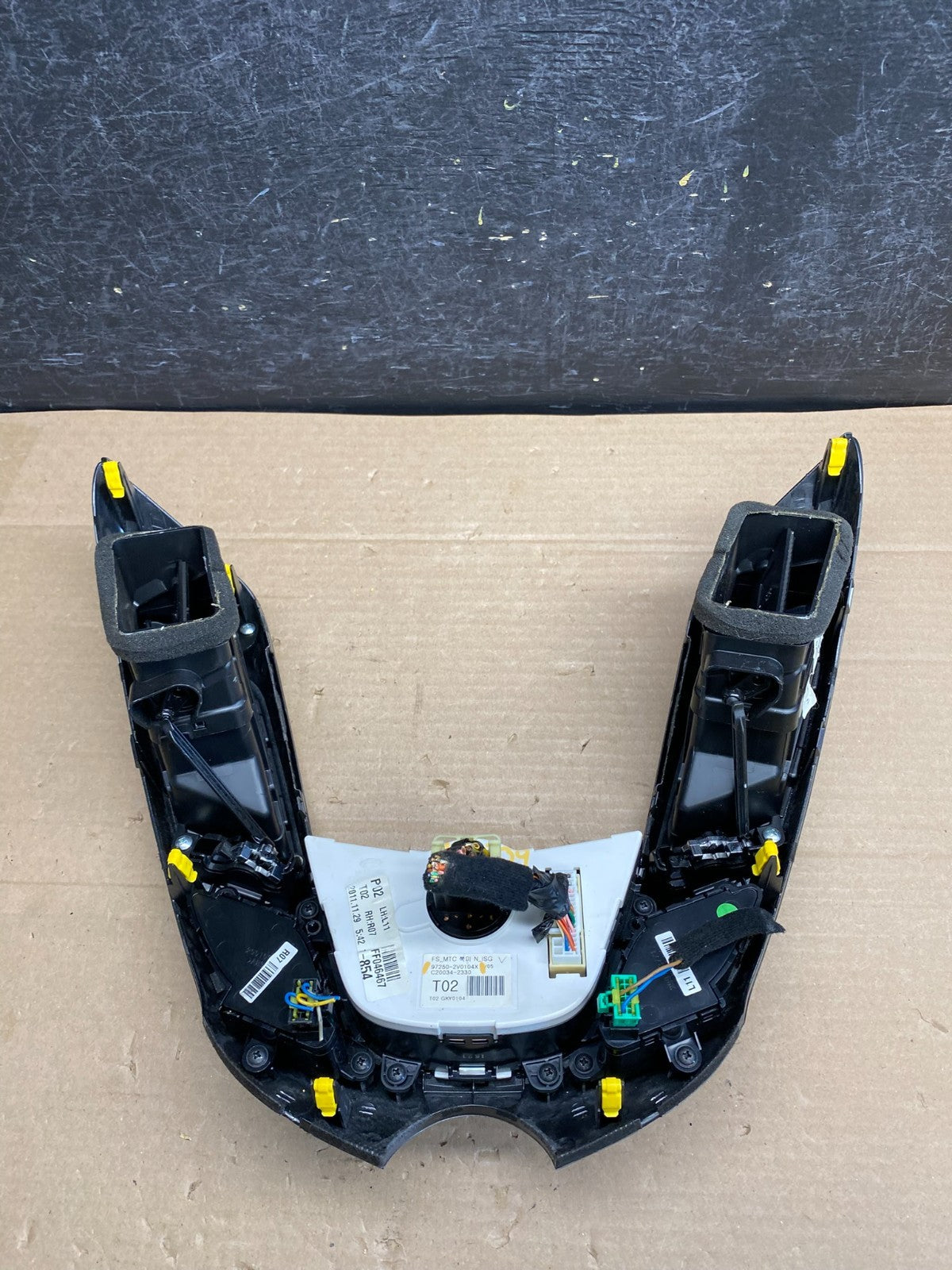2012 - 2015 Kia Rio Veloster Climate Control Panel Trim Air Vents AG5239 DG5