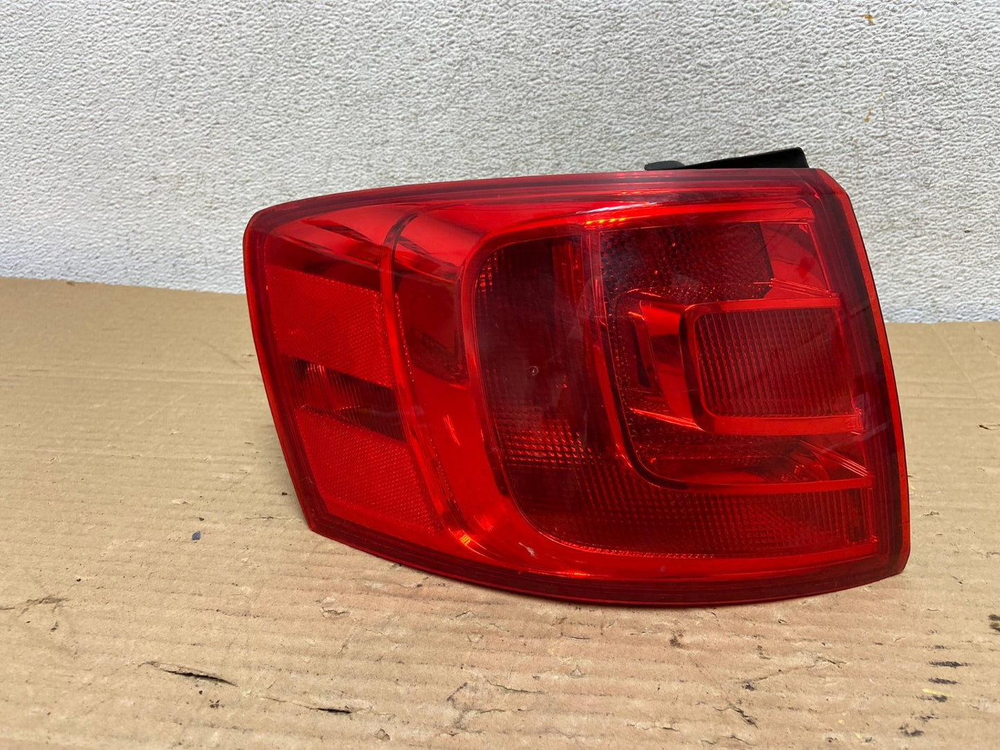 2011 to 2014 Volkswagen Jetta Left Driver LH Side Tail Light AG9079 LK0