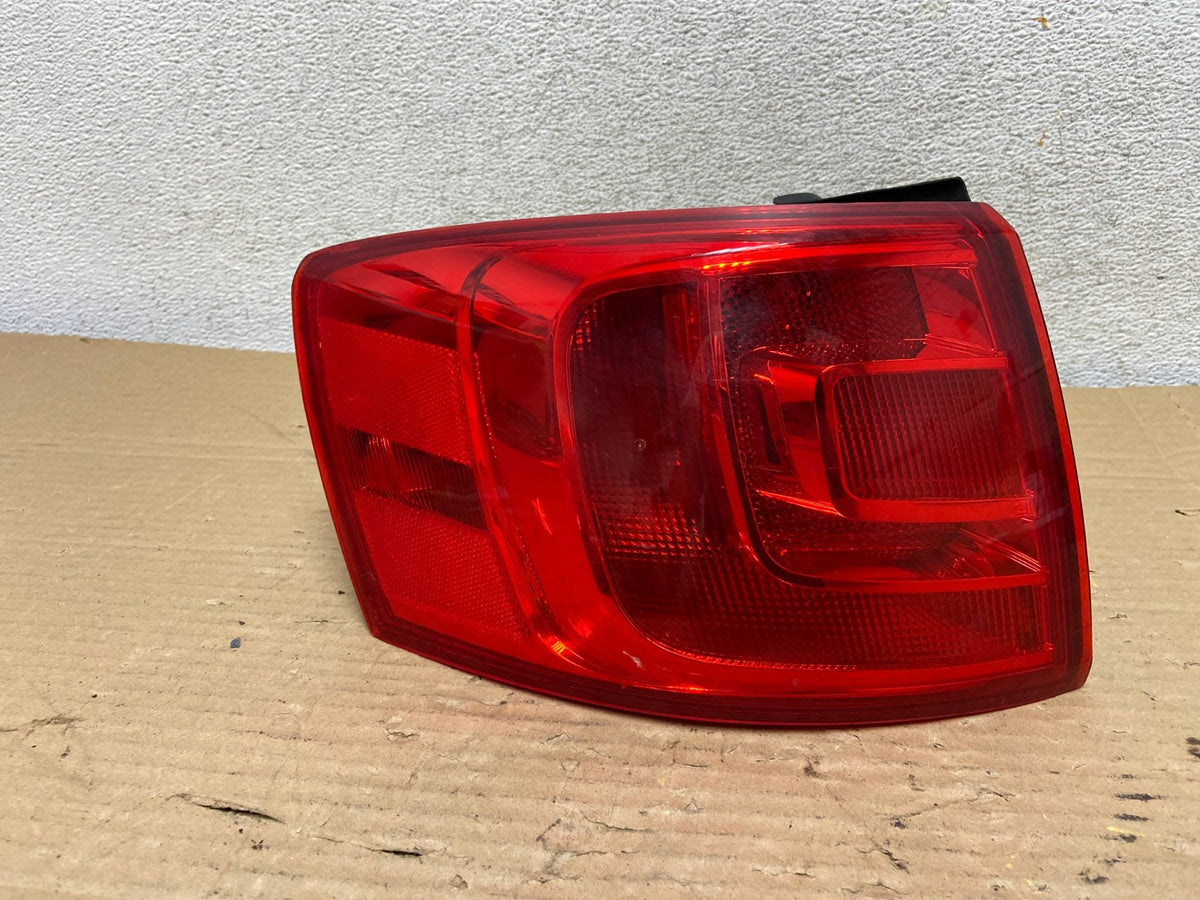2011 to 2014 Volkswagen Jetta Left Driver LH Side Tail Light AG9079 LK0