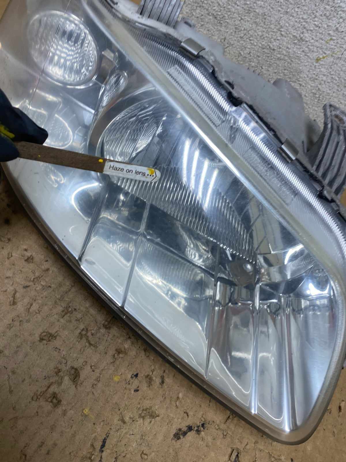2004 - 2006 Chevrolet Aveo Hatchback Right Passenger Headlight Halogen Q8204 DW8