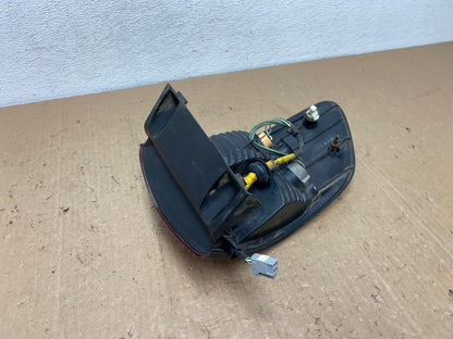 2001 2002 2003 Toyota Sienna Right Passenger Rh Side Tail Light AC5934 LK5