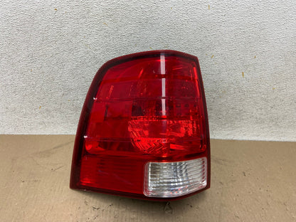2003 2004 2005 2006 Ford Expedition Left Driver Lh Tail light AH6902 LK0