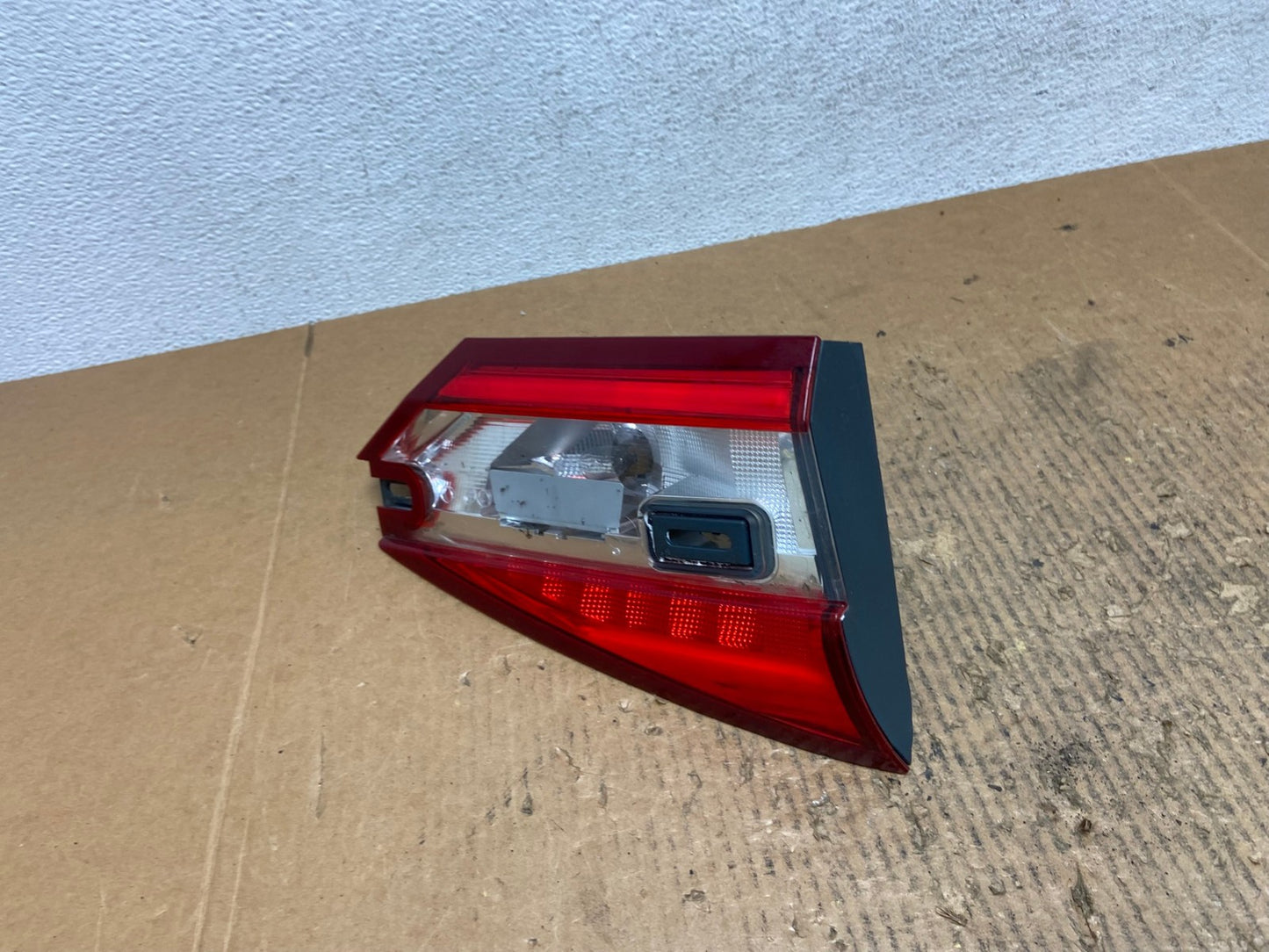 2017 - 2018 Ford Fusion Left Driver LH Side Inner Tail Light AE2690 LK1