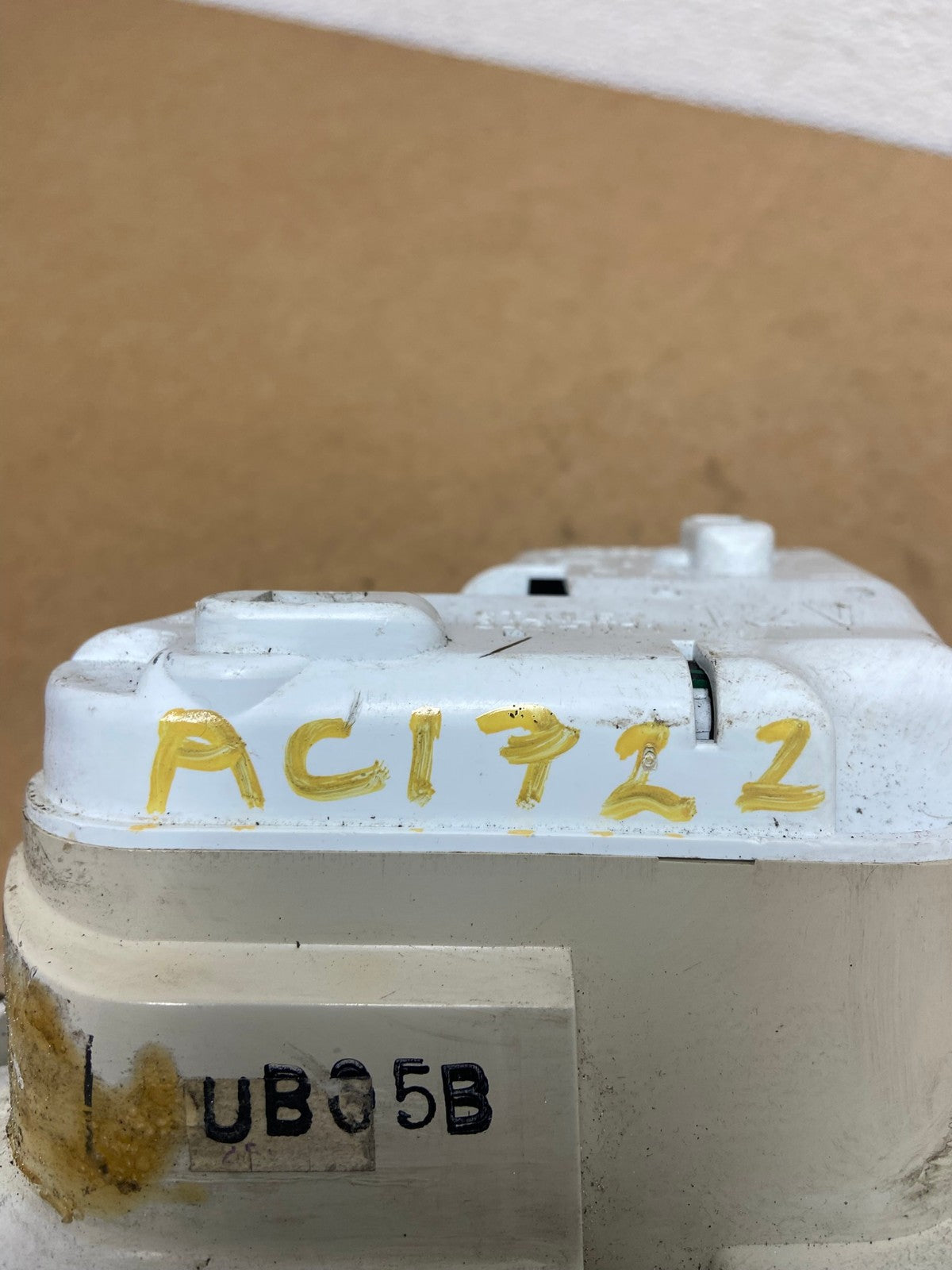 1992 to 1993 Honda Accord Driver Left Side Tail Light Inner AC1722 LK8