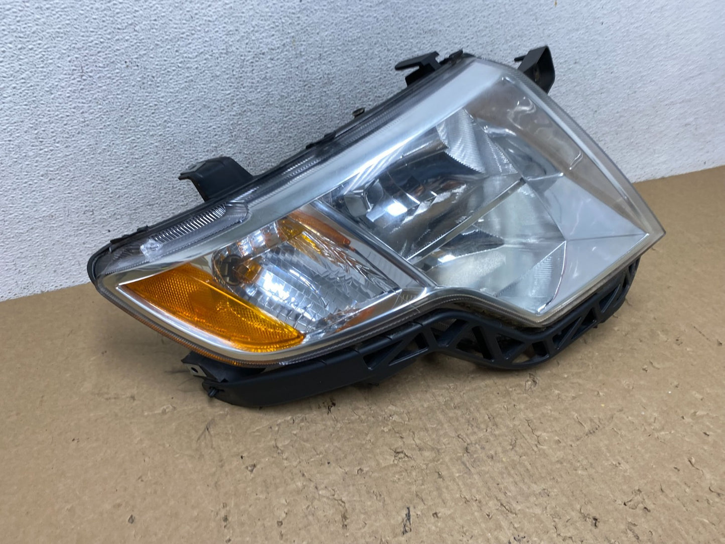 2007 to 2010 Ford Edge Right Passenger RH Halogen Headlight AF8090 DW2