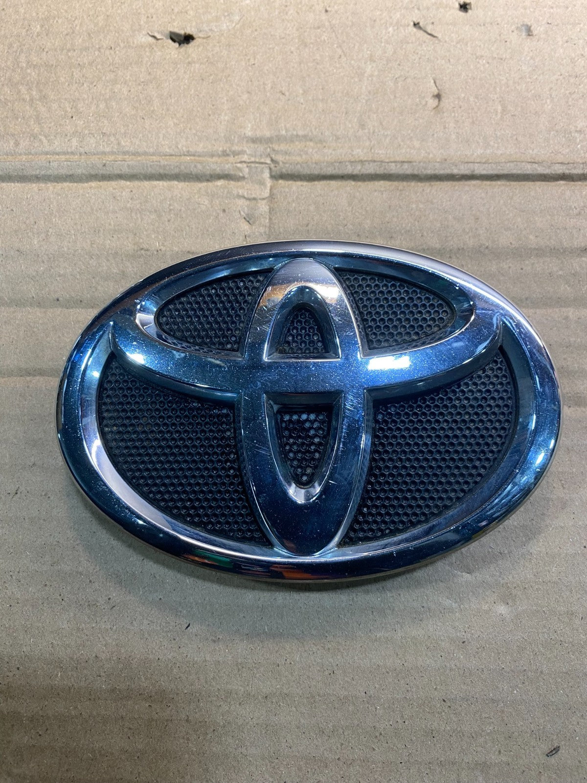 OEM 2007 2008 2009 Toyota Camry Front Grille Logo Badge Emblem AA3365 DG0