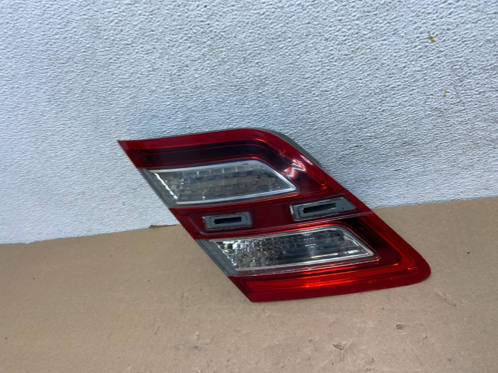 2013 to 2018 Ford Taurus Left Driver Lh Side Tail Light Inner AG40741