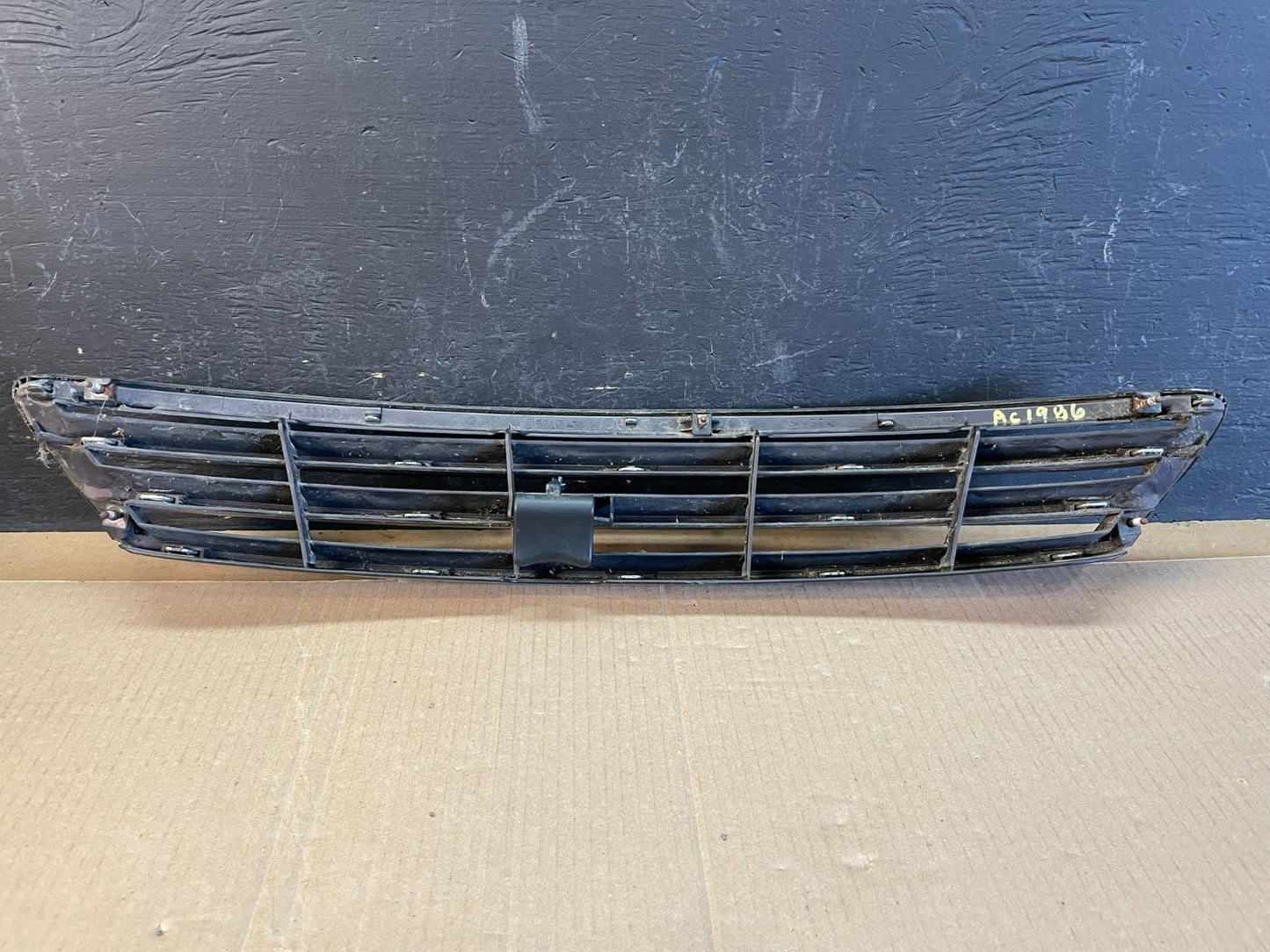 2002 to 2003 Lexus ES300 Front Upper Grill Grille AC1986 DG3