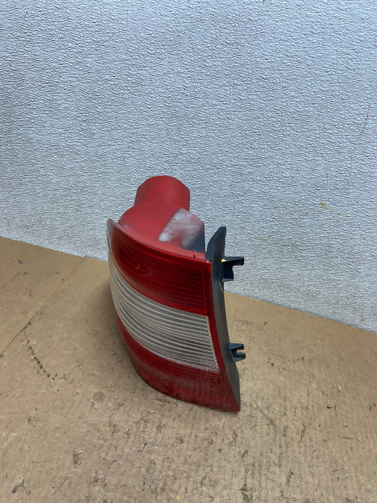 2002-2005 Mercedes ML350 ML-Class Left Driver Lh Side Tail Light OEM AA0064 DW1