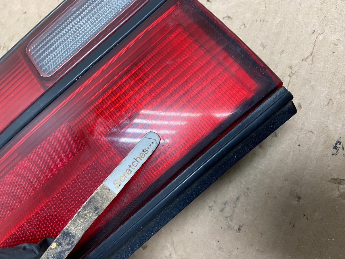 1988 - 1992 Toyota Corolla Left Driver LH Side Tail light AI0926 DW3