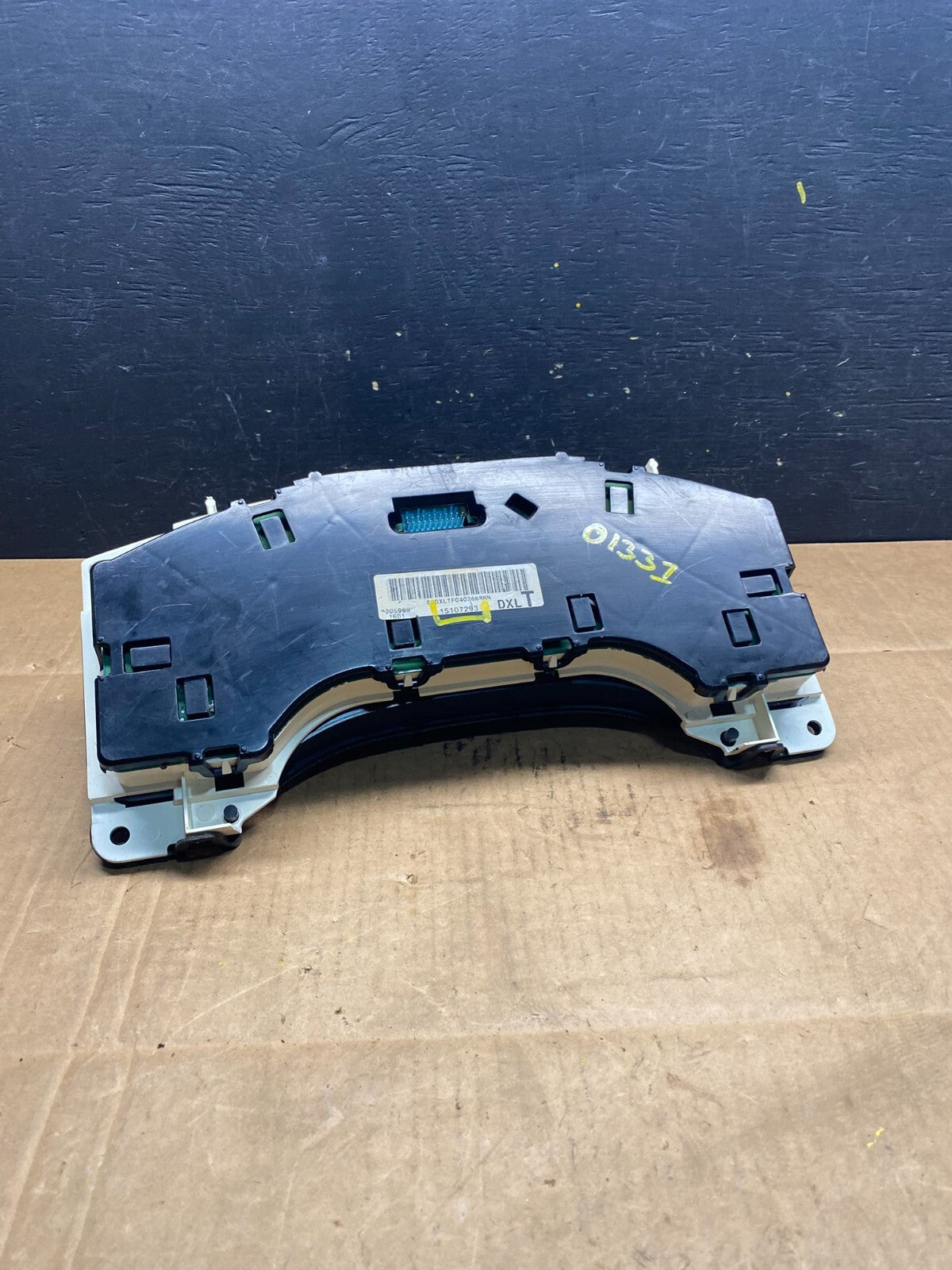 2004 to 2007 Chevrolet Express Speedometer Cluster Gauge O1331 PS5