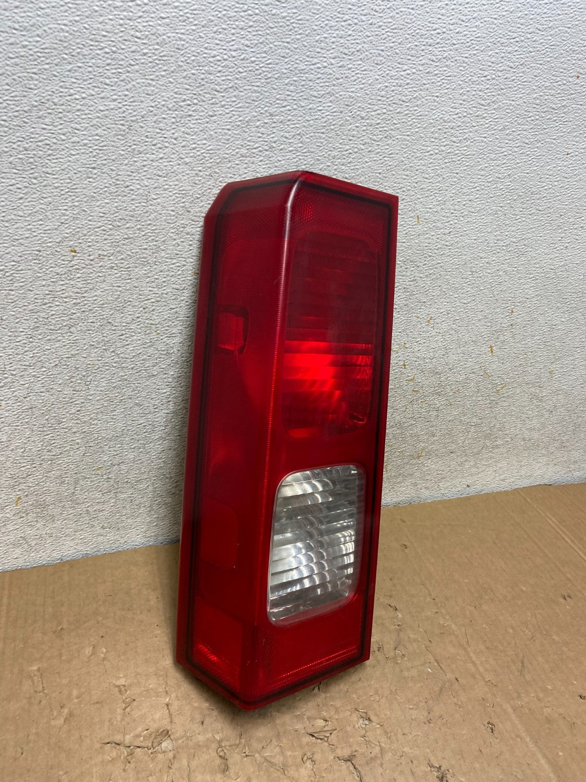 2006 to 2008 Hummer H3 Left Driver LH Side Tail Light AI9286 LK2
