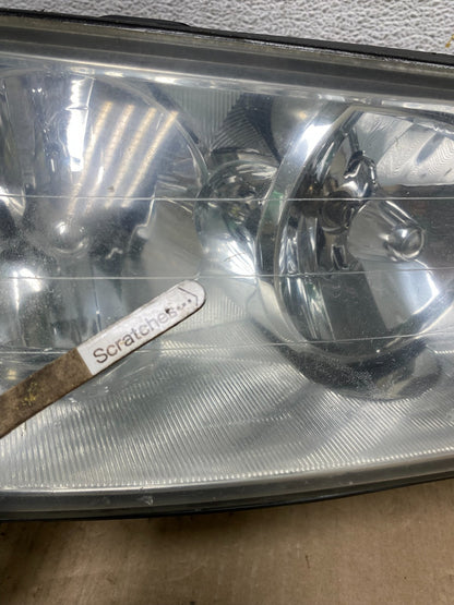 2005 to 2011 Lincoln Town Car Right Passenger Rh Side Headlight AE7028 DW3