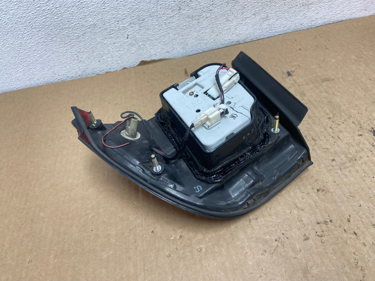 1995 1996 Nissan Maxima Left Driver LH Side Tail light AG2358 LK6