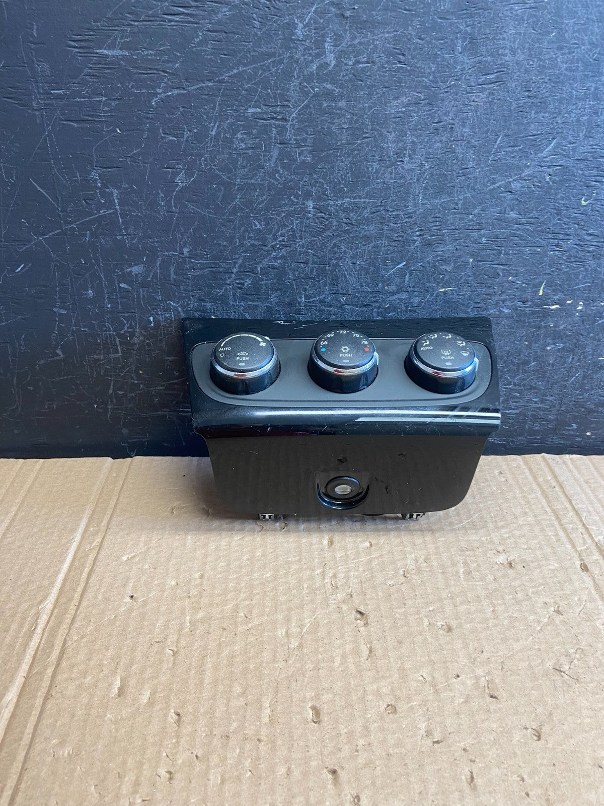 2011-2014 Chrysler 200 Heater AC Climate Switch Temperature Control OE AF6266 DG0