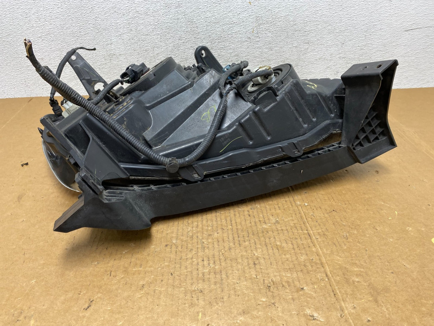 2009 2010 2011 Honda Pilot Left Driver LH Halogen Headlight AE0453 DW7