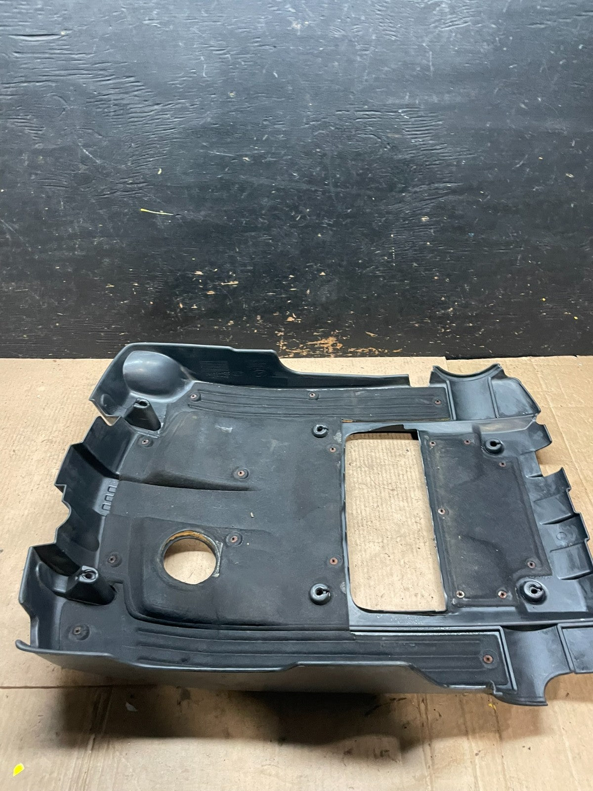 2001 to 2005 Hyundai XG350 V6 Engine Motor Cover T0518 DG7