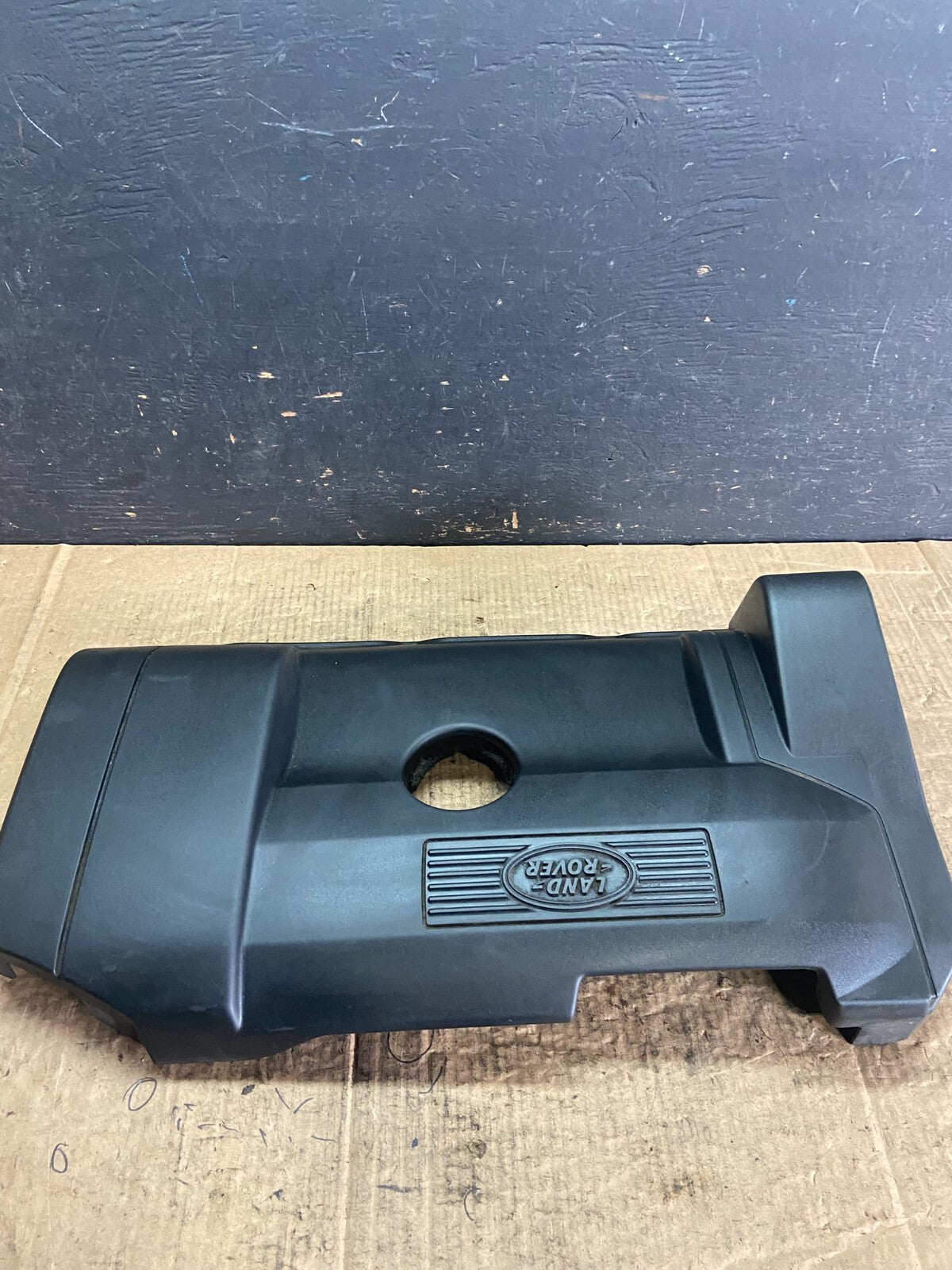 2008 - 2012 Land Rover LR2 3.2L Engine Motor Top Cover Trim Panel o3315 DG0