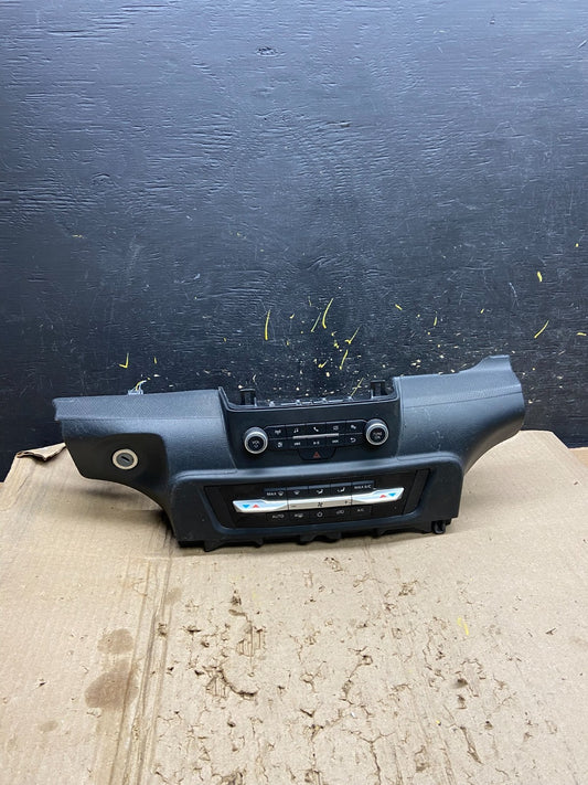 2020 to 2023 Ford  Explorer A/C Heater Climate Control Panel x6349 DG0