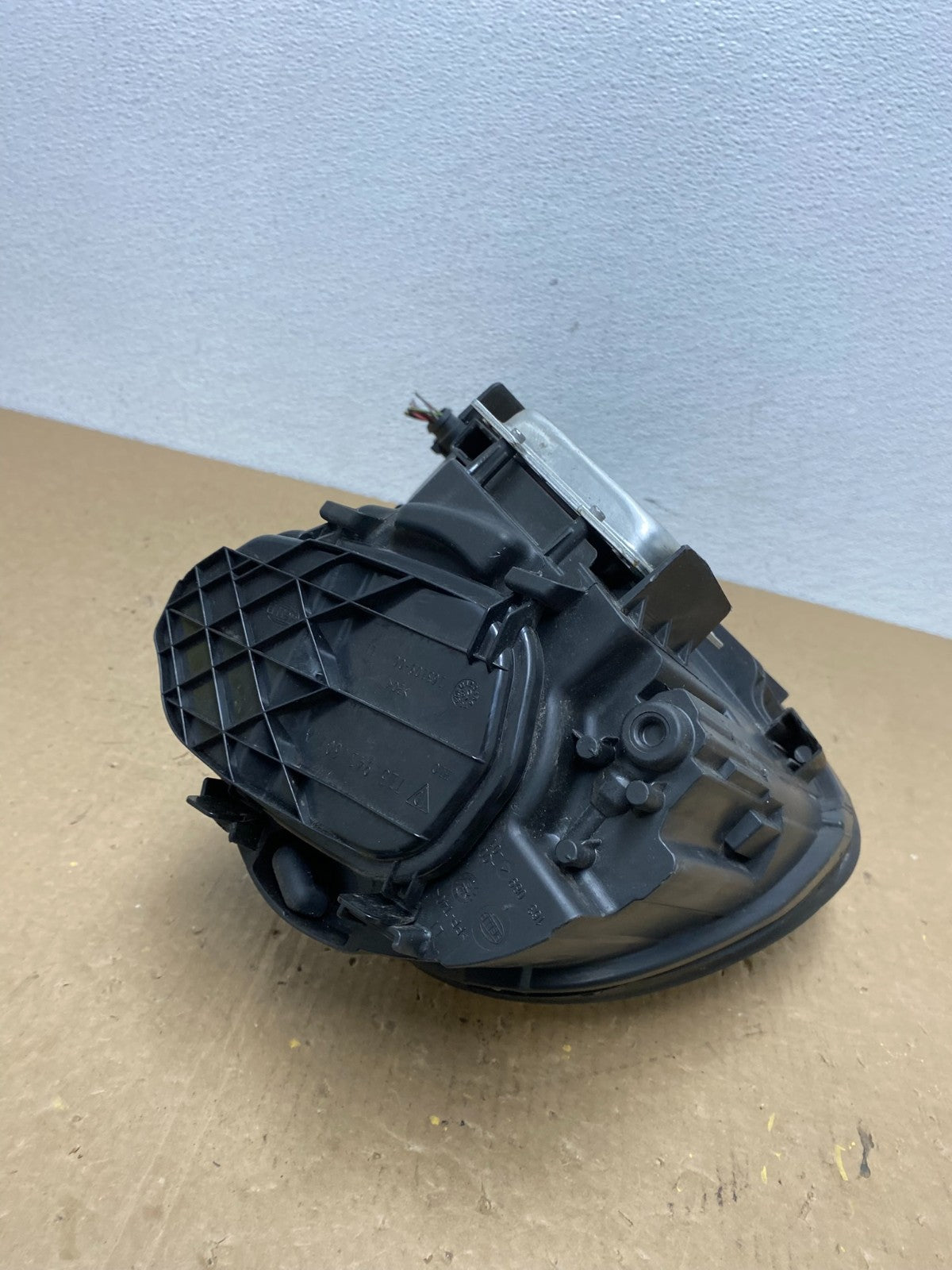 2008 to 2010 Porsche Cayenne Left Driver LH Headlight Xenon HID OEM AC1405 DW7