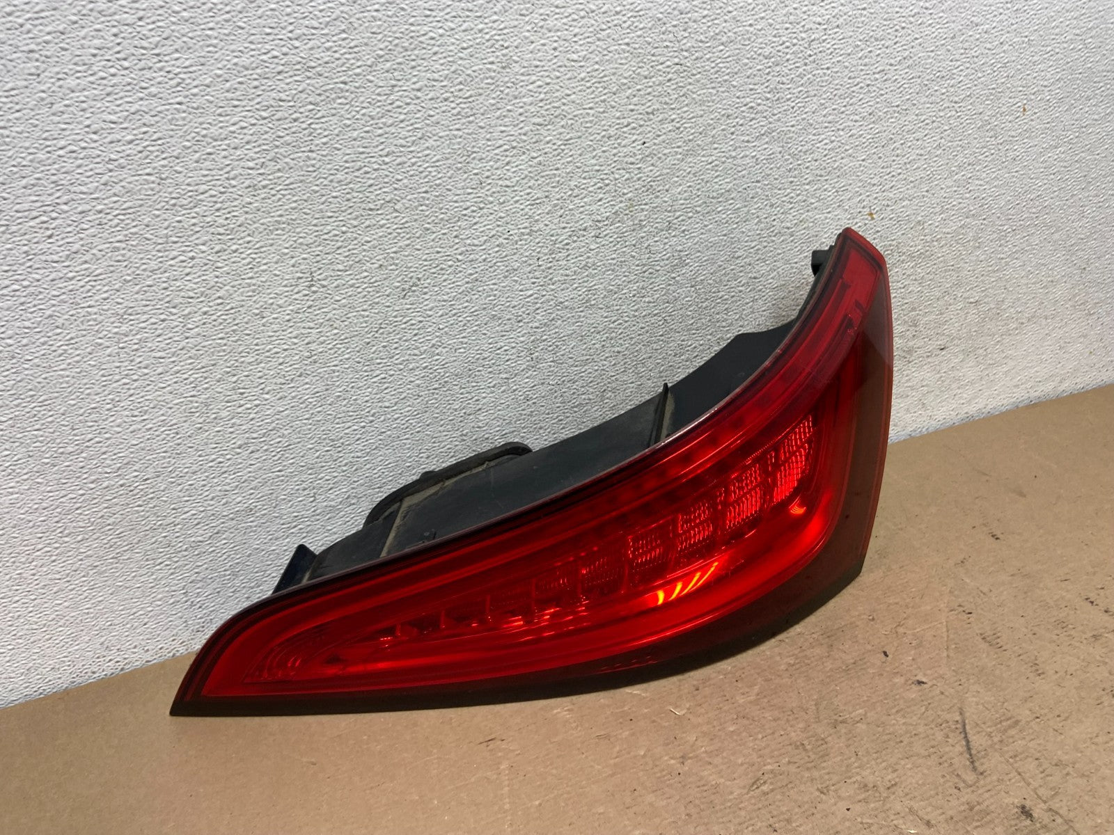 2013 to 2017 Audi Q5 Right Passenger RH Side Tail light AF5081 DW2