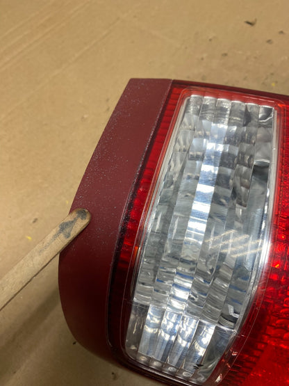 1999 to 2004 Nissan Pathfinder Right Passenger Rh Side Tail light Oem U0519 DW4