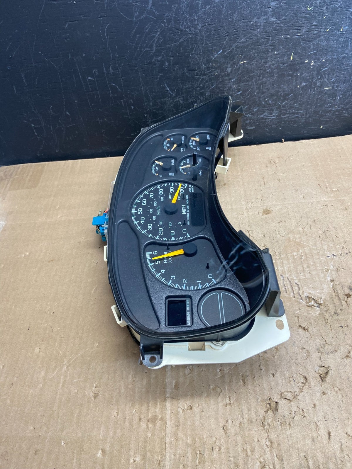 1999 to 2002 Chevrolet Silverado Sierra Cluster Gauge Speedometer ECM AE2028 DG1