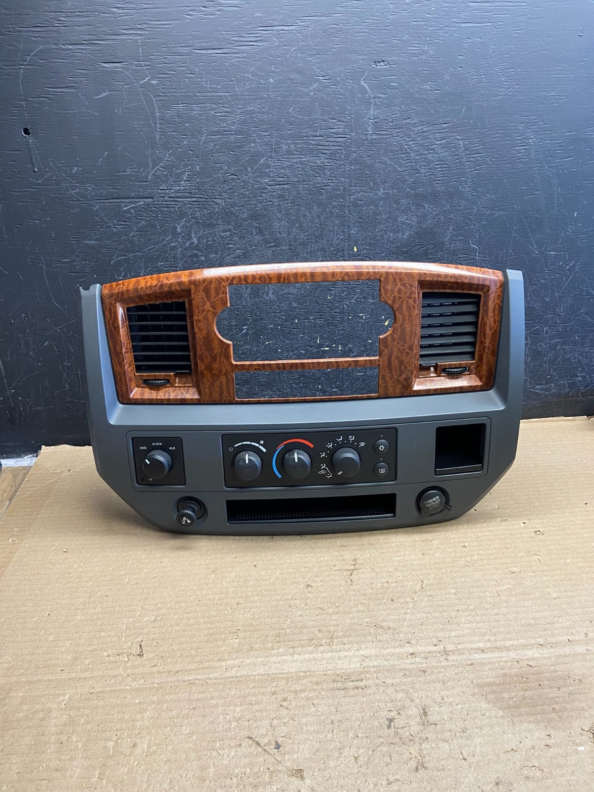 2006 to 2008 Dodge Ram Radio Climate Control A/C Heat Dash Bezel Trim AH3676 DG0
