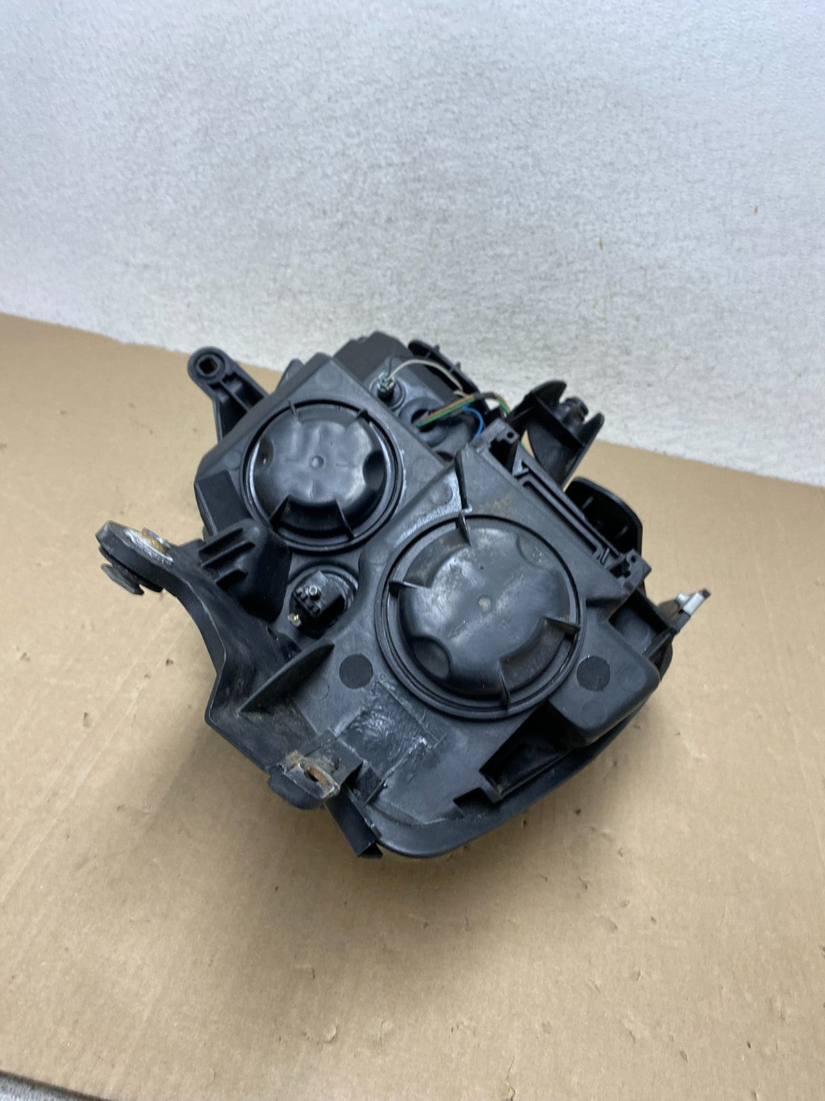 2007 to 2012 Gmc Acadia Halogen Headlight Left Driver LH Side AG6917 DW8