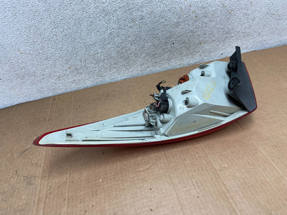 2010 to 2015 Hyundai Tucson Left Driver LH Tail Light AI8380 DW4
