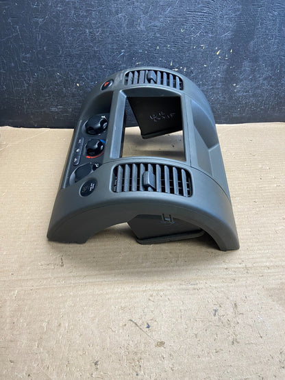 2005-2008 Nissan Pathfinder Radio A/C Heat Temperature Climate Control AH3638 DG2