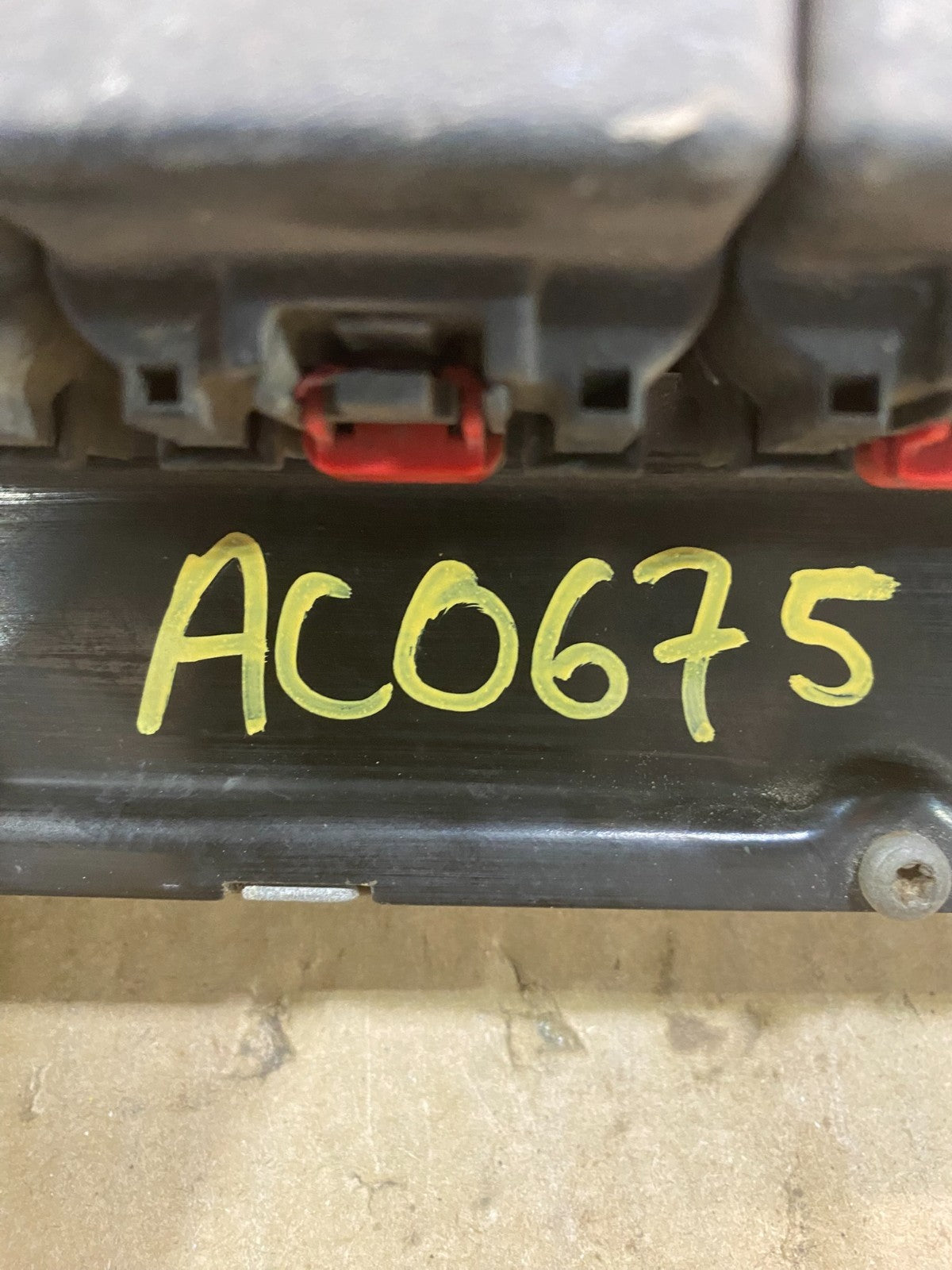 2007 Jeep Grand Cherokee Commander 3.7 Engine Computer ECU p68352951ad AC0675 DG3