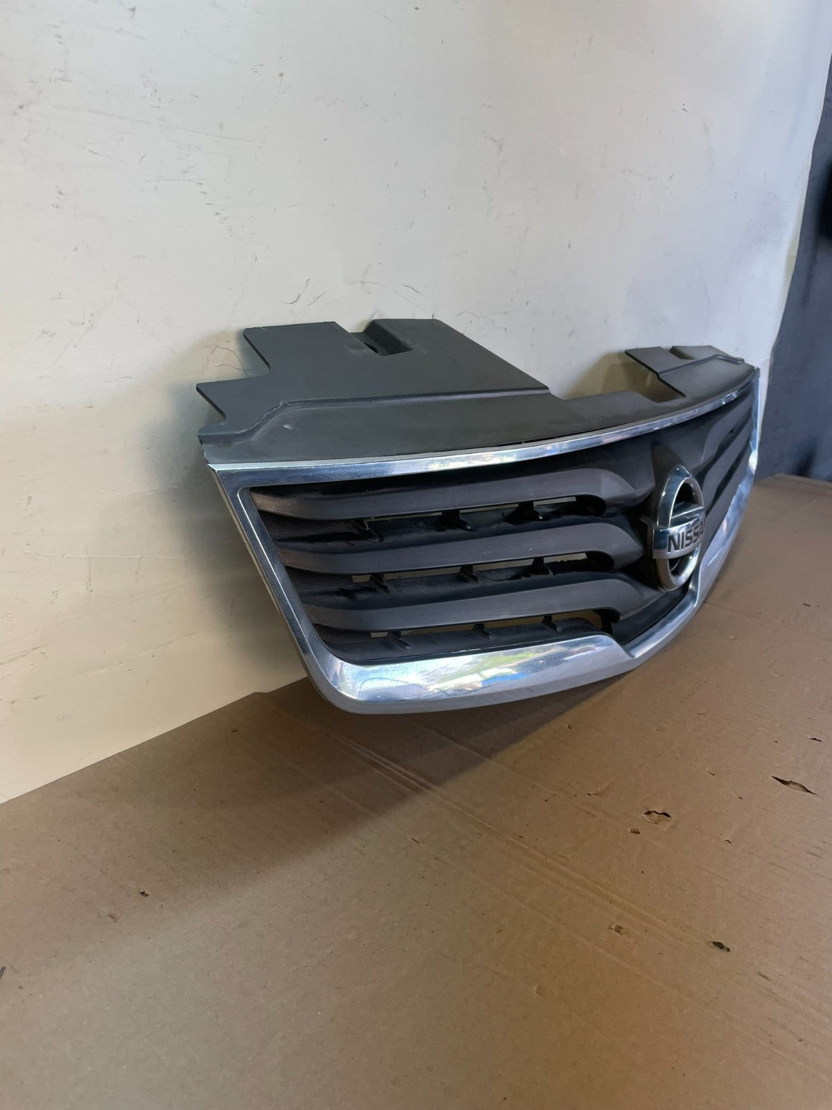 2010 to 2012 Nissan Sentra Front Upper Grill Grille Aftermarket AG7684 DG2