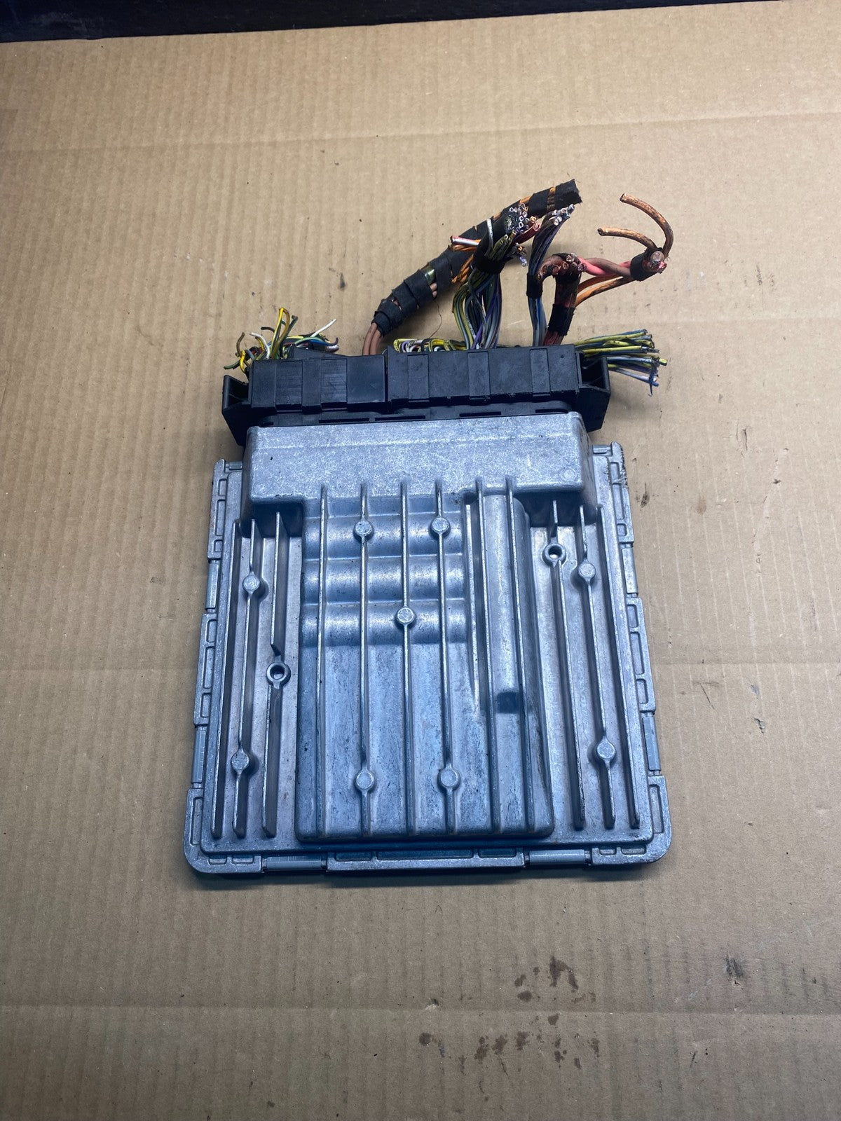 2007 - 2011 BMW 328i 528i E90 ECM ECU Engine Computer 7576297 AC9033 DW1
