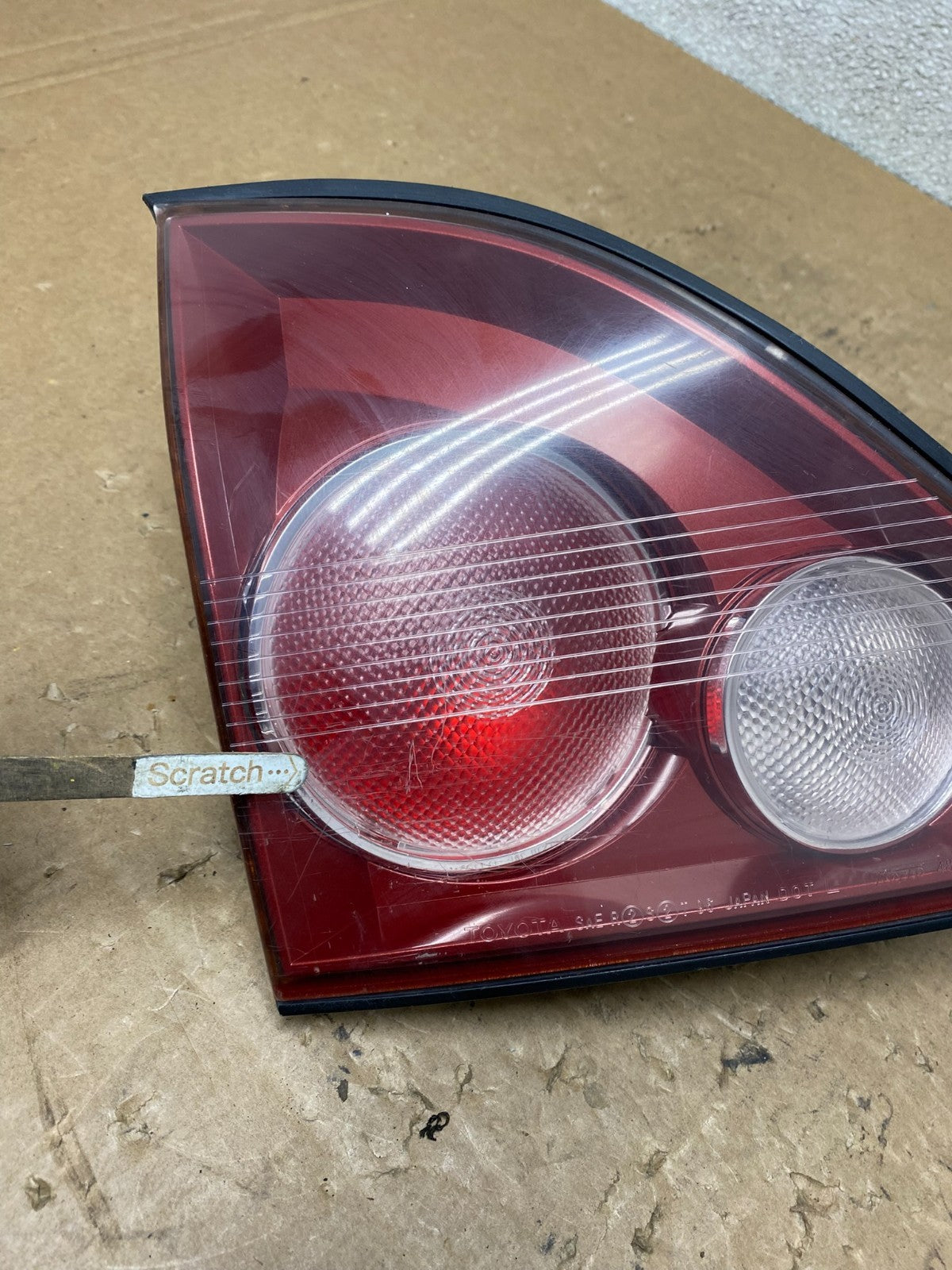 1999-2001 Lexus Rx300 Left Driver Lh Tail Light Inner Trunk Lid Oem V5670 DW3