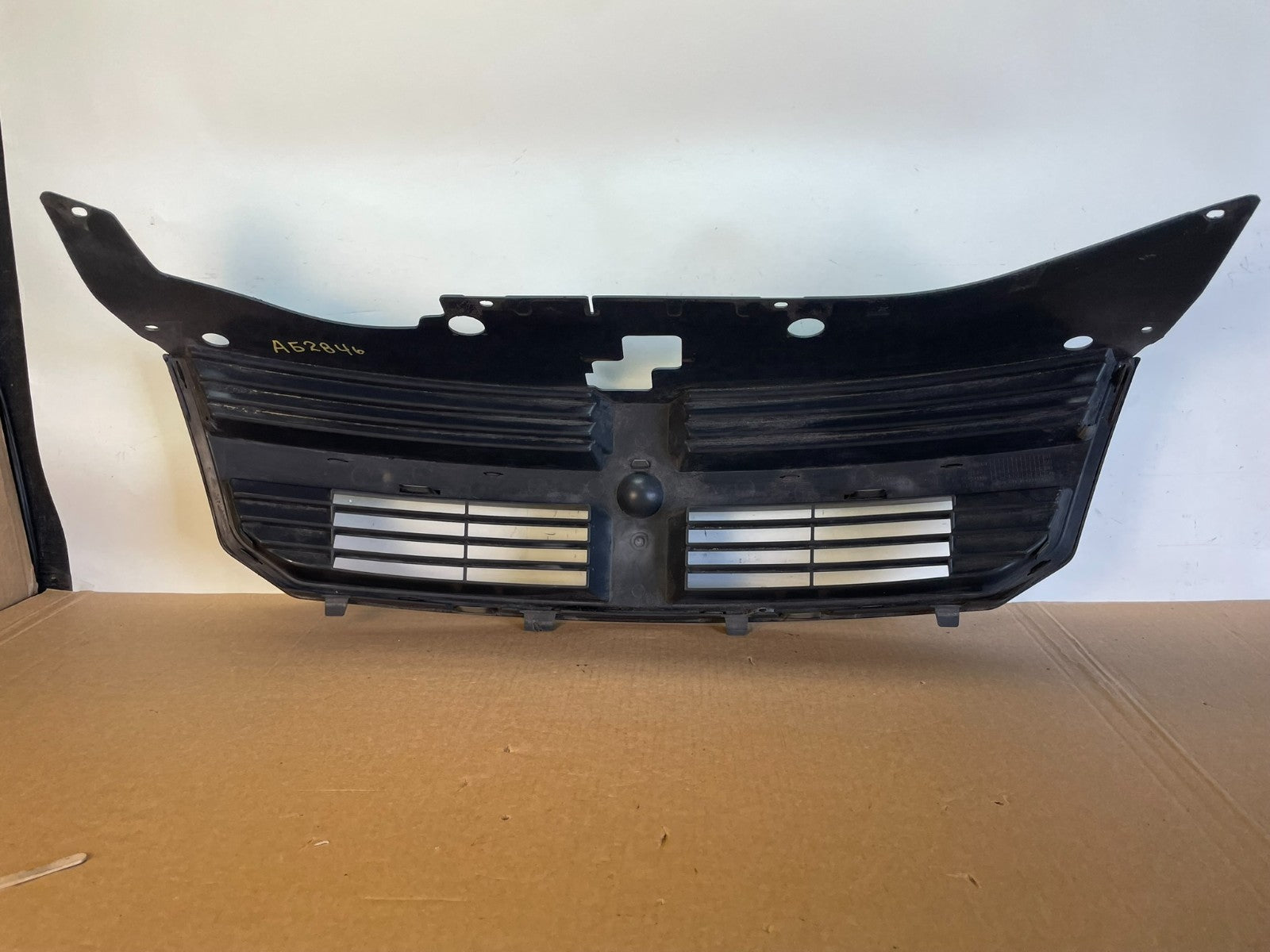 2008 2009 2010 Dodge Avenger Front Upper Chrome Grill Grille AG2846 DG3