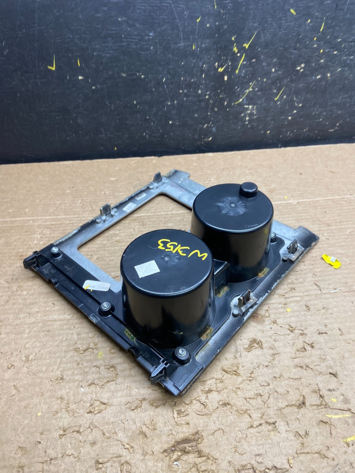 2007 to 2014 Lincoln Navigator Center Console Cup Holder Oem W3153 DG3