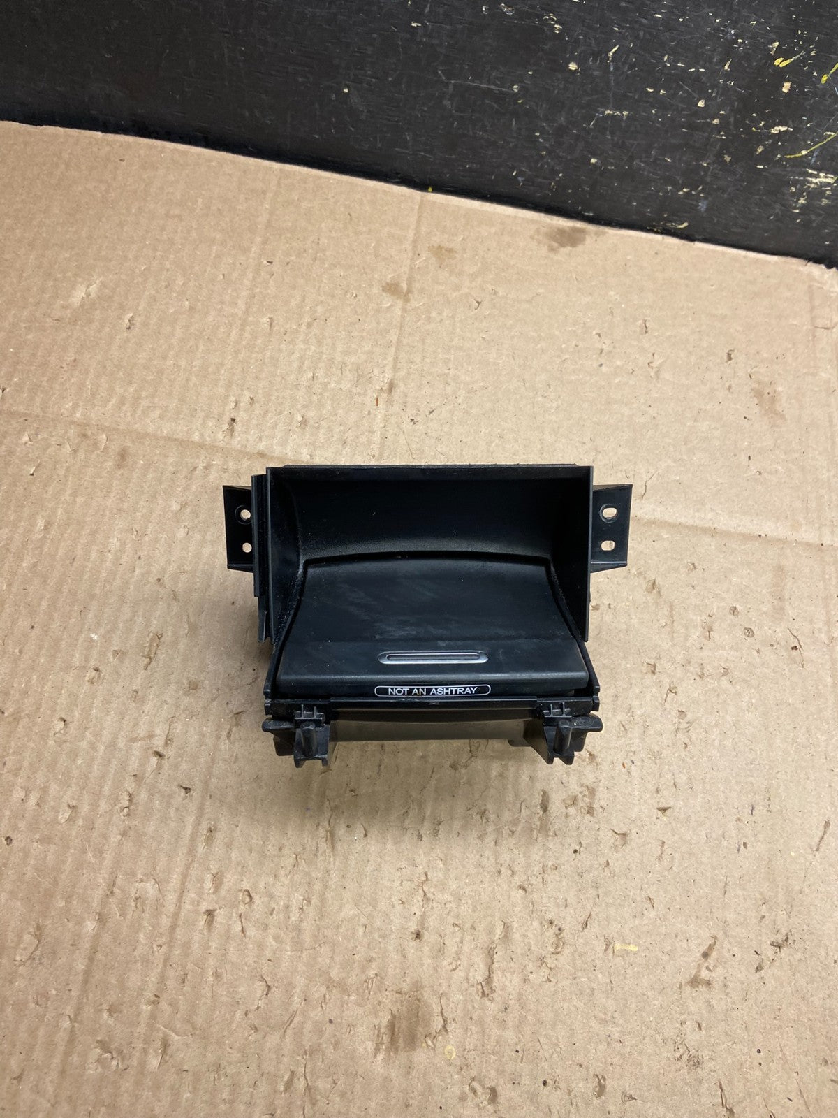 2005 to 2008  Acura RL Front Ash Tray Coin Tray Center Console y5294 DG0