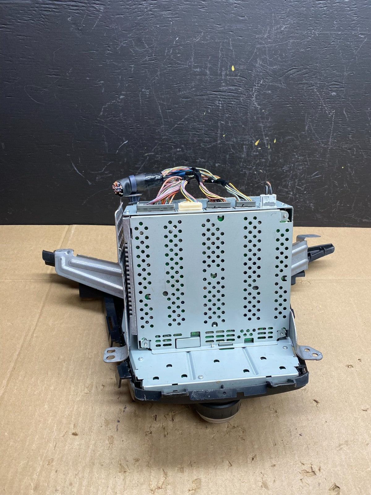 2011 to 2013 Honda Odyssey Radio AM/FM Control Panel AB9557 DG4