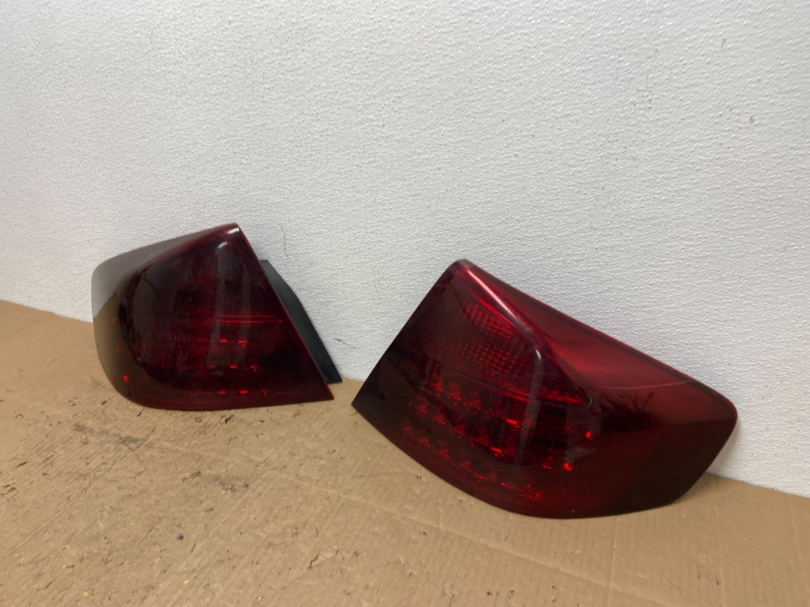2003-2004 Infiniti G35 Left+Right Side Set Tail Lights Oem AC0118 DW1
